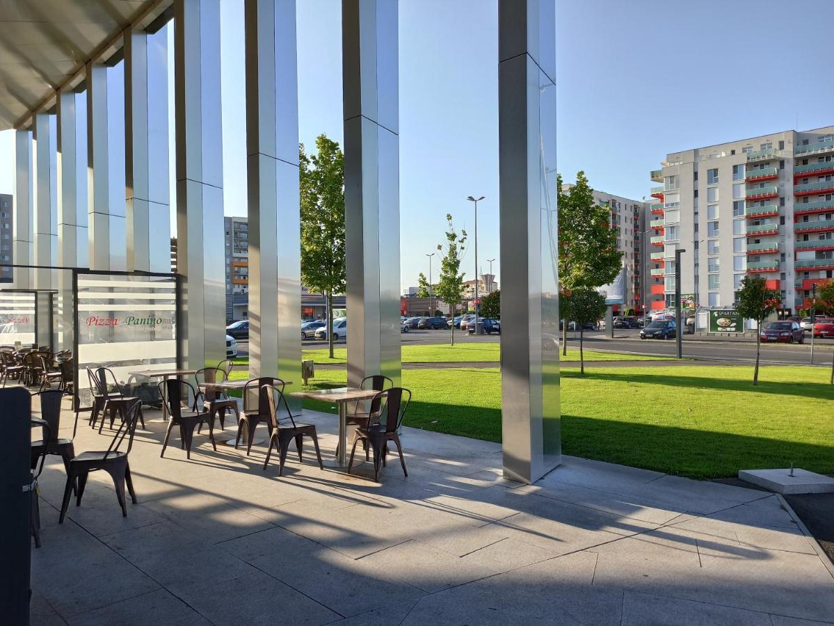 Summer Haven - Self Check-In & Parking Lot, Primashops&Lotus Oradea Exterior foto